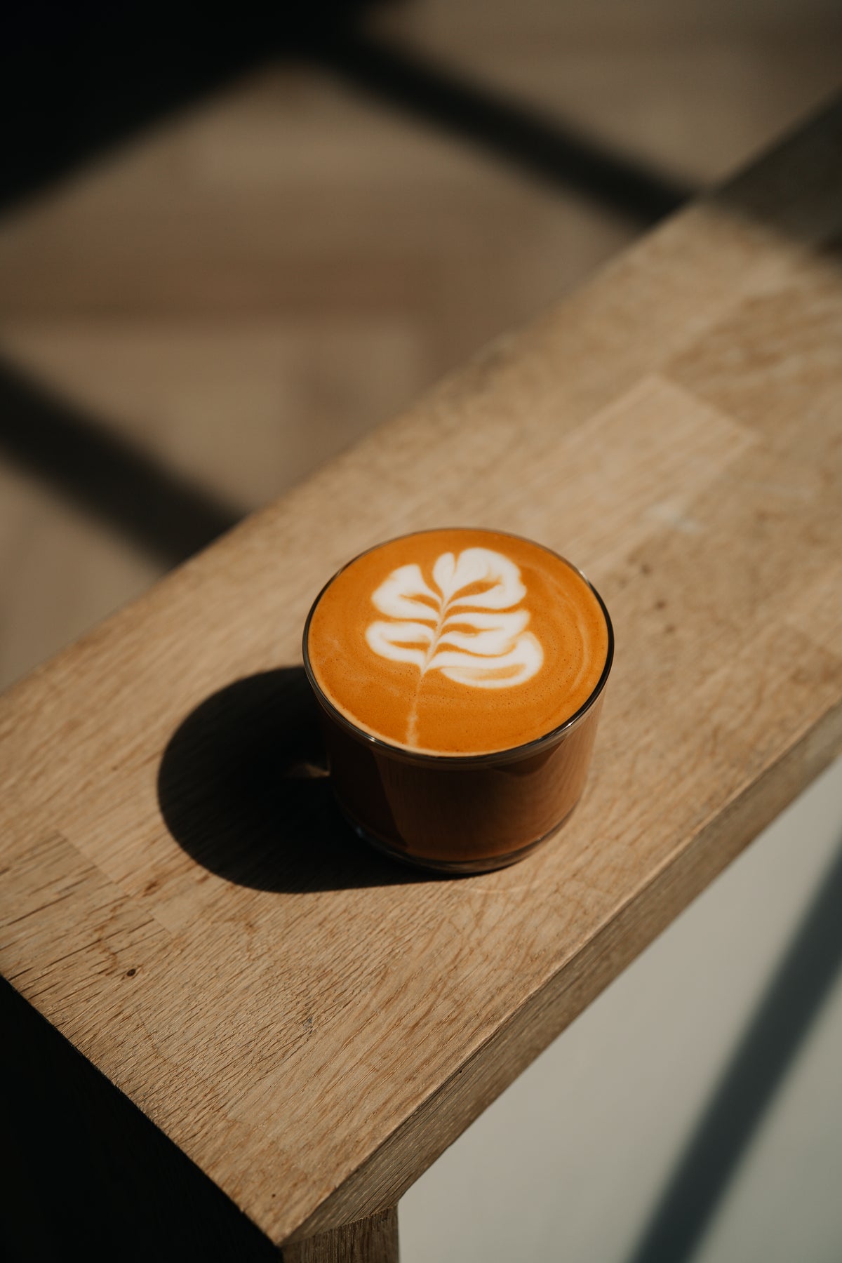 Ontdek rooibos-espresso. De ultieme cafeïnevrije espresso upgrade.